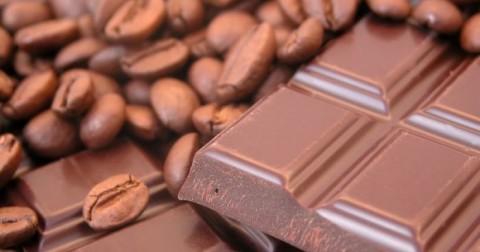Choklad innehåller massor med nyttigheter... och lite annat också...